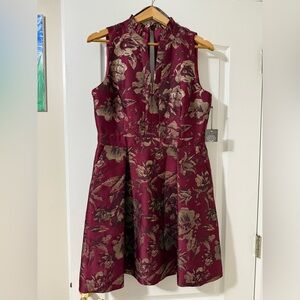 Vince Camuto Burgundy and Gold Floral Dress with Ruffle Collar